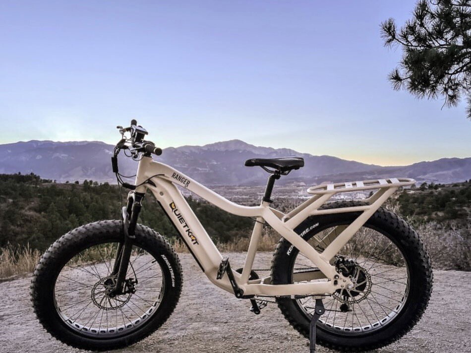 QUIETKAT WARRIOR-COLOR SANDSTONE AND CAMO- ELECTRIC MOUNTAIN BIKE-E-BIKE-750W