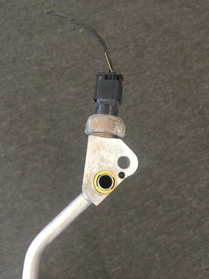 2001-2005 BMW 325i 325XI 330I 330XI седан переменного тока сушилка испаритель линия 6908908 OEM - Изображение 4 из 4