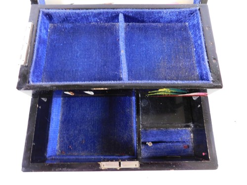Caja de música de laca negra asiática dragón dorado con incrustaciones de abulón JAPÓN - Imagen 4 de 10