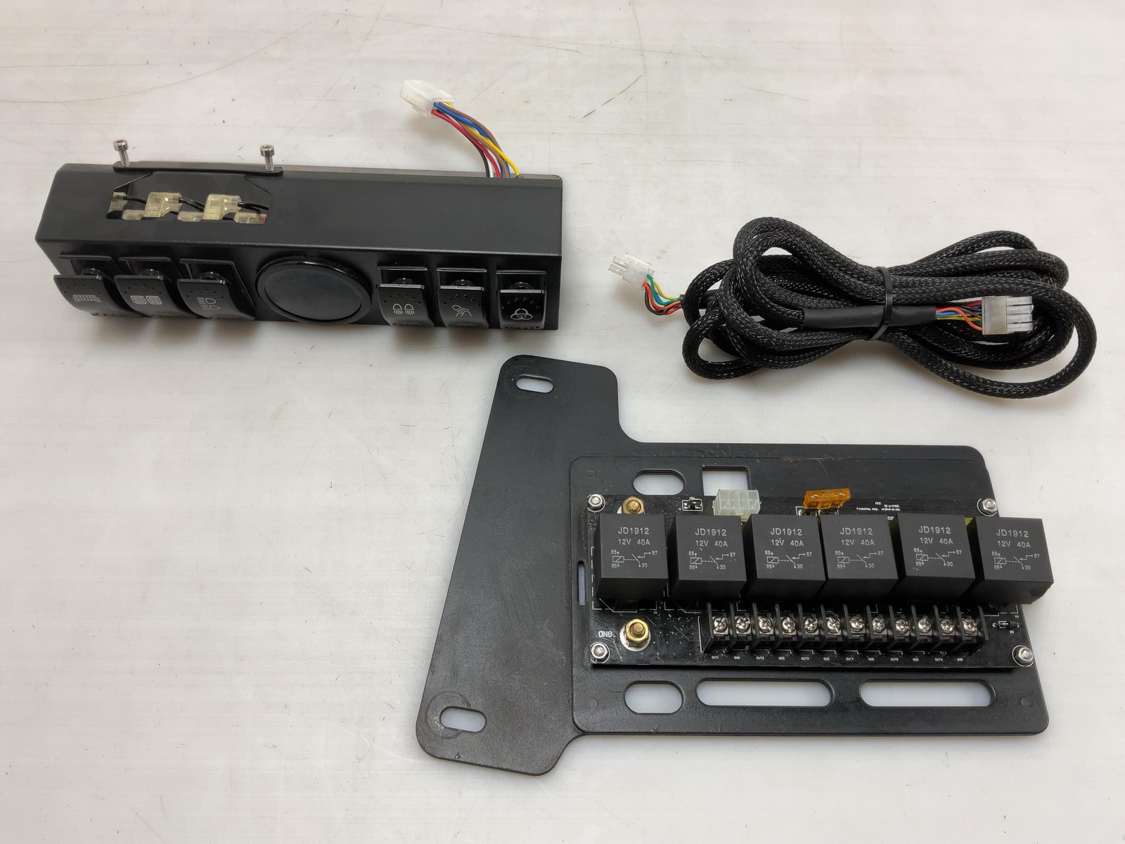 Jeep JK Wrangler Upper Windshield Switch Panel Set wRelay Block 2011-2017 13050