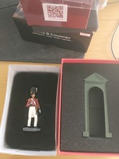 King & Country CE021 British Guard Shack , W Britians Grenadier Guards Officer 