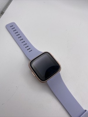 Fitbit Versa FB504 Pink Band Heart & Activity Tracker Watch 7 1/4 NO CHARGER