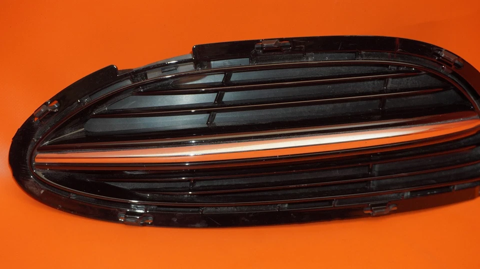 MERCEDES BENZ S550 GRILLE LEFT LOWER 2014 2015 2016 2017 BASE SEDAN A2228850724 - Image 2 of 4