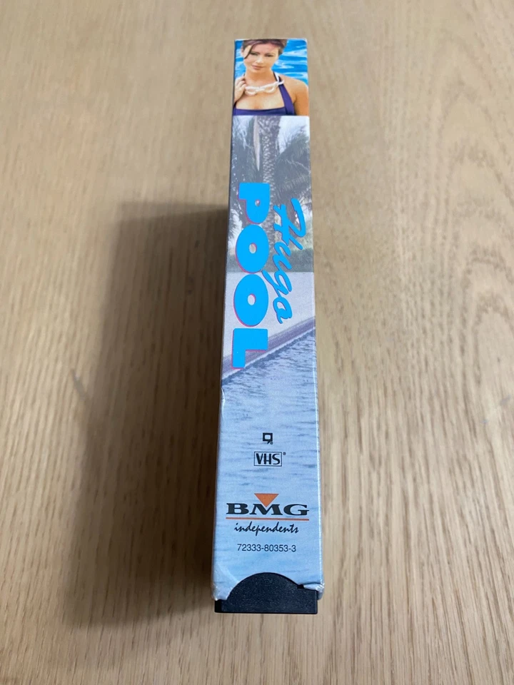 Hugo Pool (VHS, 1999)  Alyssa Milano, Malcolm McDowell, Sean Penn, Cathy Moriart - Image 2 of 4