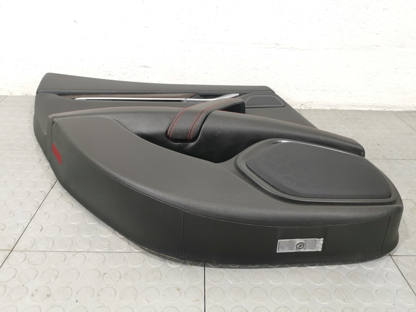 Maserati Ghibli 2016 RWD Auto 3.0 Rear Left Door Panel Trim Cover 6700201550 OEM