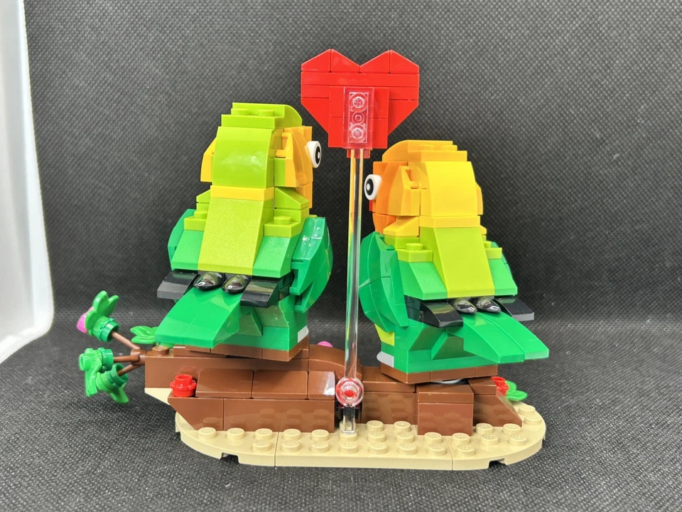 LEGO 40522 Valentine Lovebirds, photo 4 of 5