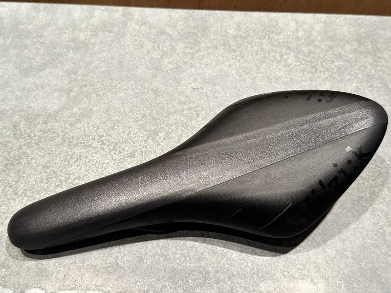 Fizik Arione R3 Open R3  Road Bike Seat Saddle - Kium Rail - Black -Large