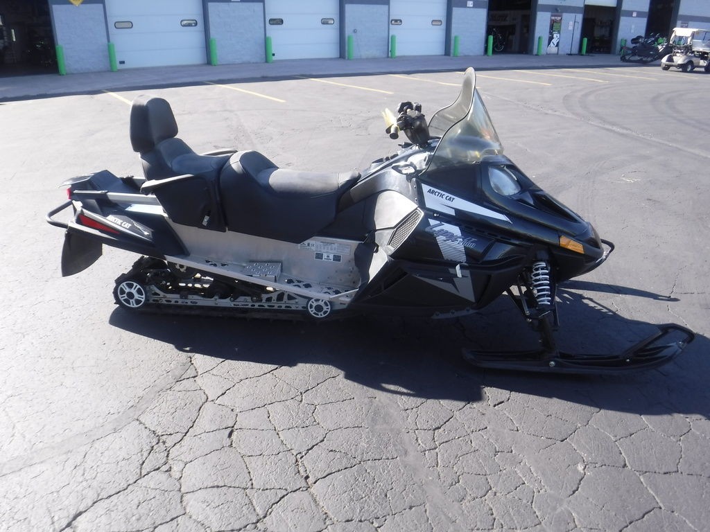 2017 Arctic Cat ® LYNX 2000 LT ES BLACK WHITE
