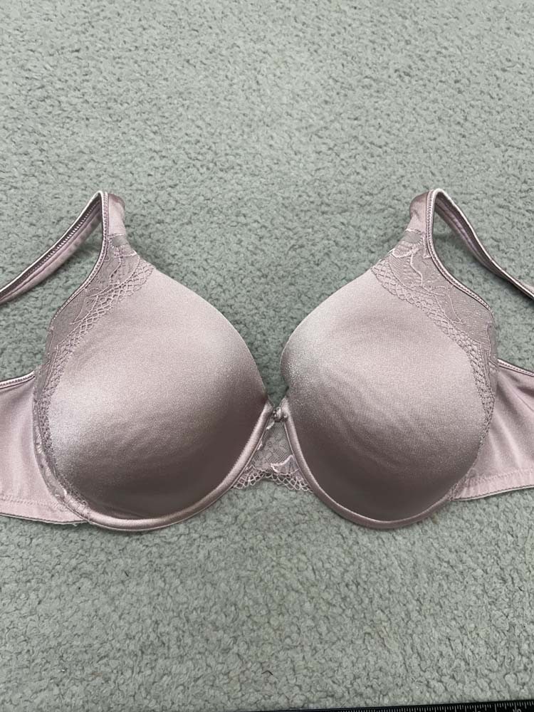Bali Bra 40C T-Shirt Bra 3547 One Smooth U Side SUpport Bra Lace Trim