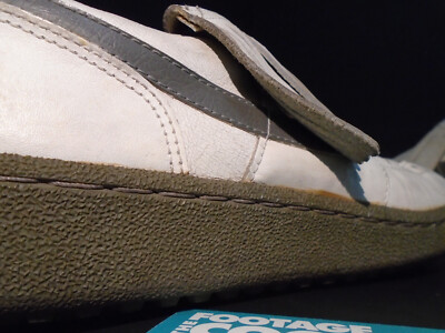 VINTAGE ORIGINAL 1983 NIKE GOLF SHOES CLEATS WHITE DARK GREY TIGER