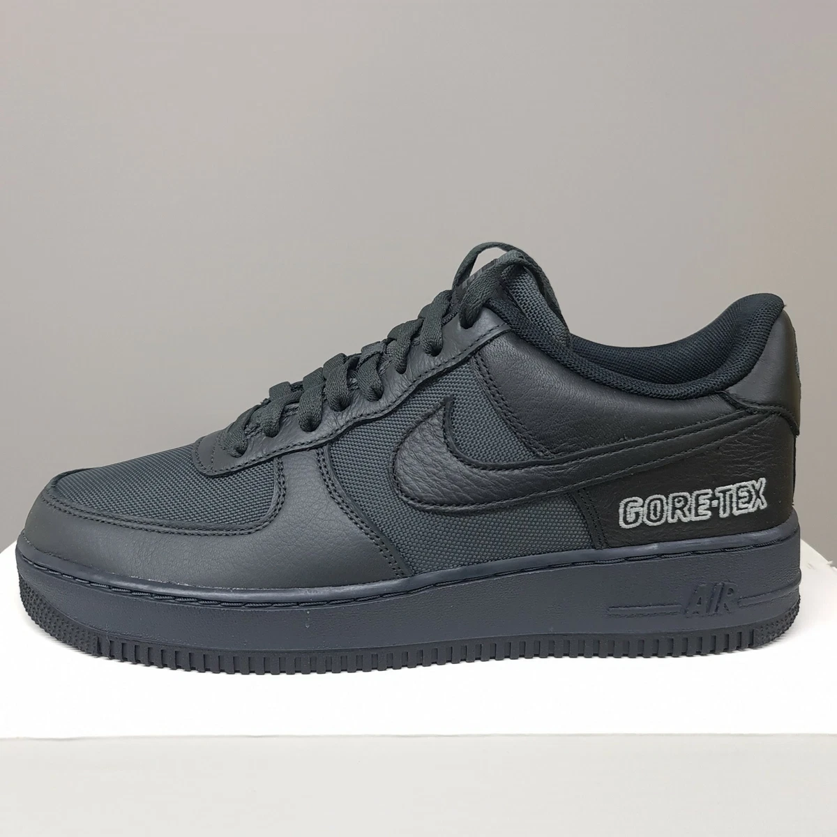 Nike air force 1 gtx black top