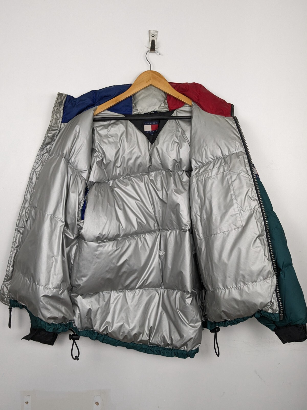 Tommy Hilfiger Athletic gear vintage 70s green puffer down Jacket rare Large image 8