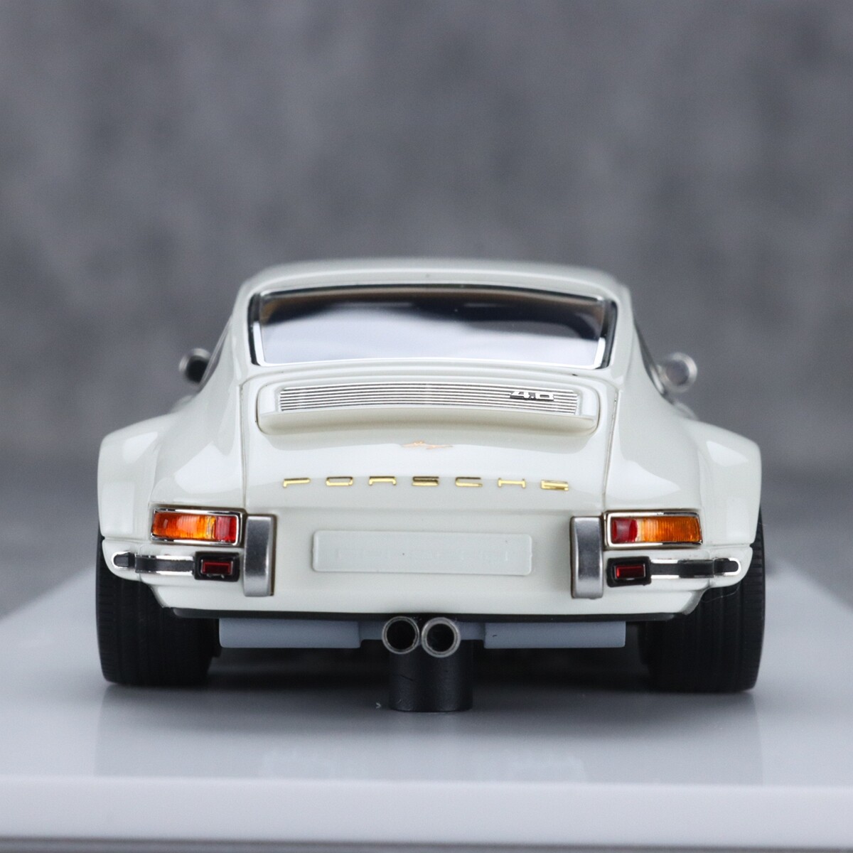 MakeUp Vision 1:43 Porsche Singer 911 964 Ivory White Modellautos
