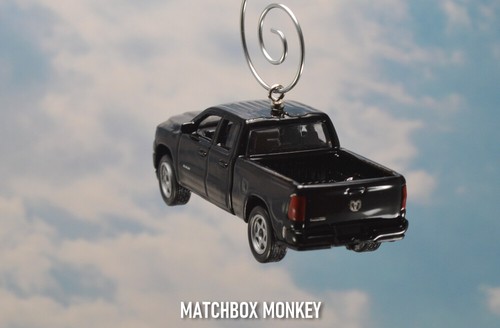 2019 RAM 1500 Quad Cab Pickup Christmas Ornament Adorno Dodge Short Box 1/64 - Picture 10 of 36
