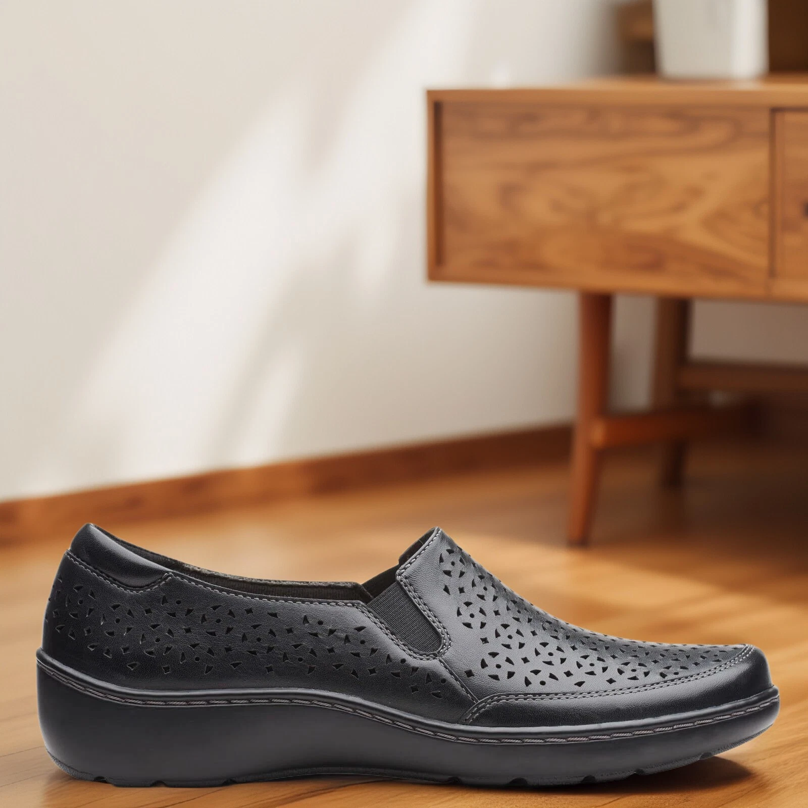 Mocassino Clarks donna Cora Sky ballerine punta tonda casual nero taglia 9 5M nuovo con scatola