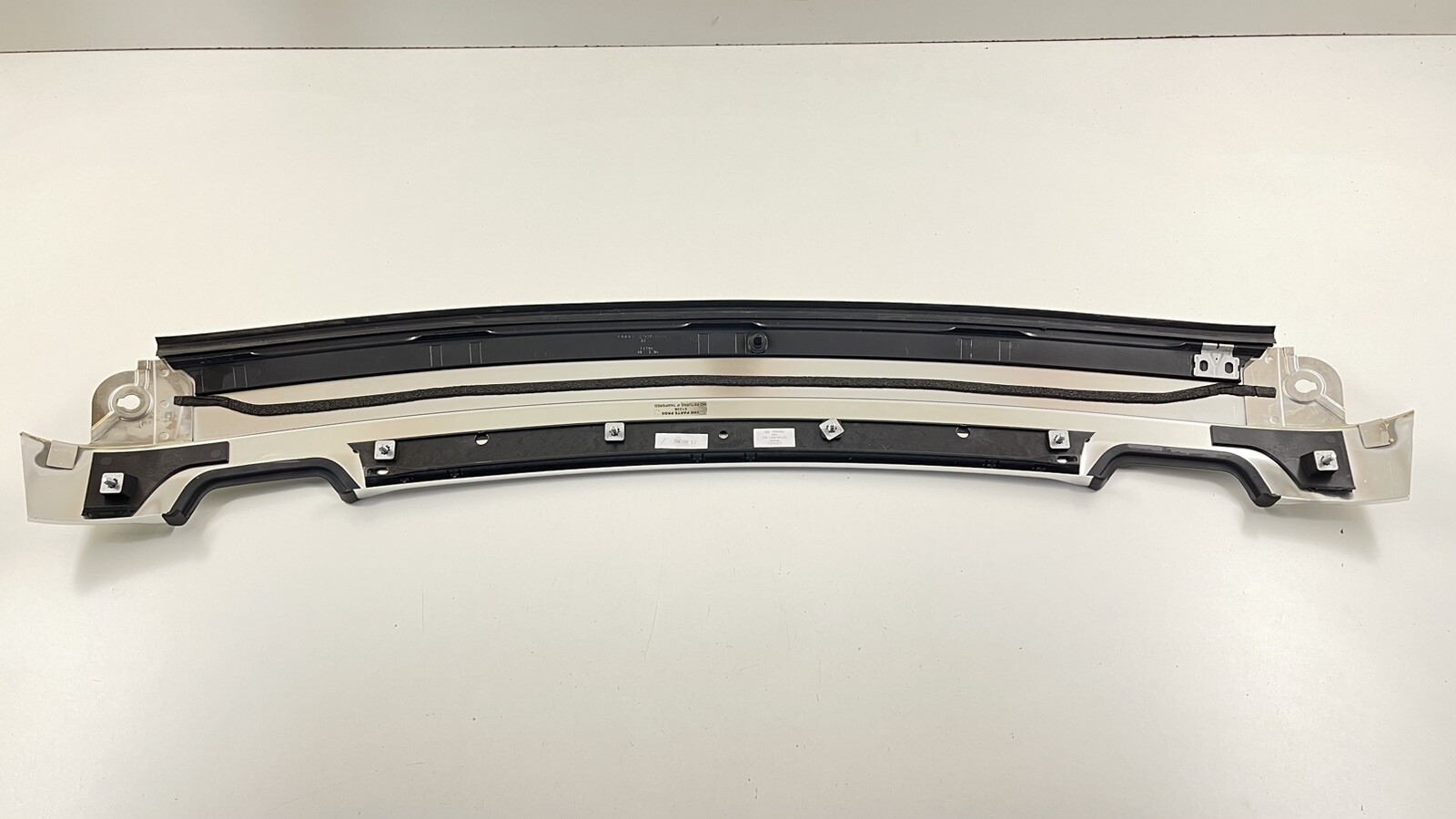 11-15 AUDI R8 SPYDER HEADER ROOF OPENING TRIM BEZEL PANEL COVER 427853829C OEM