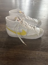 Nike Blazer Mid 77 Essential White Opti Yellow Size 9 Tennis Shoes