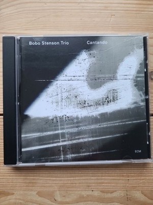 Cantando Stenson Trio, Bobo:
