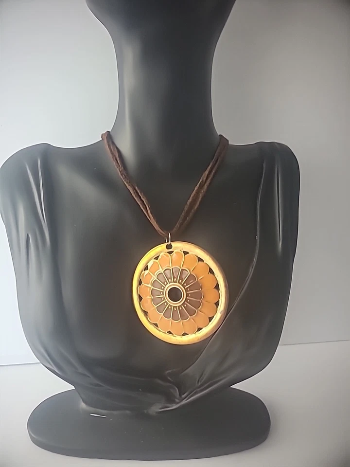 Vintage Necklace Faux Leather Brown Pendant Gold Tone Orange Brown Jewelry - Image 2 of 4