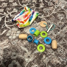 Lovevery Threadable Bead Kit Toy with Drawstring Bag Montessori Beads Adventurer