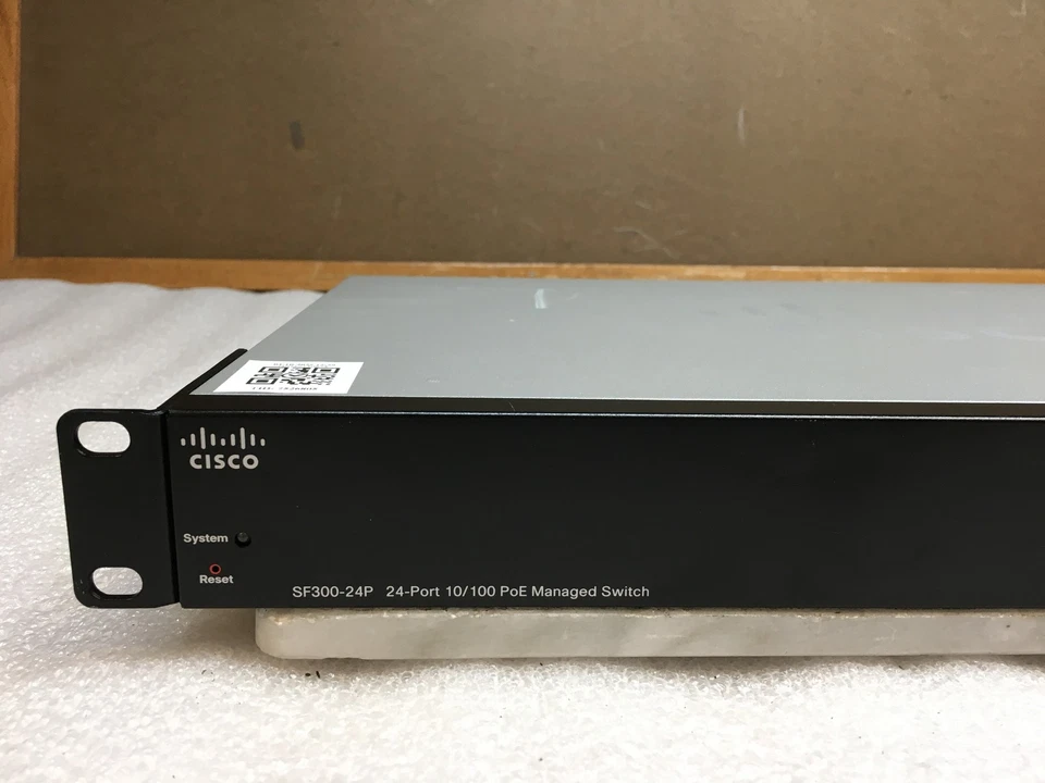 Cisco SF300-24P 24Port 10/100 SRW224G4P-K9 V02 Small Business PoE Managed Switch - Image 2 of 4