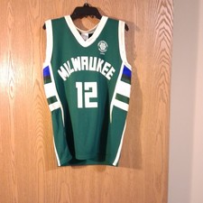 Park Antony Milwaukee Bucks Jabari Parker 12 SGA Jersey Youth Size 18-20