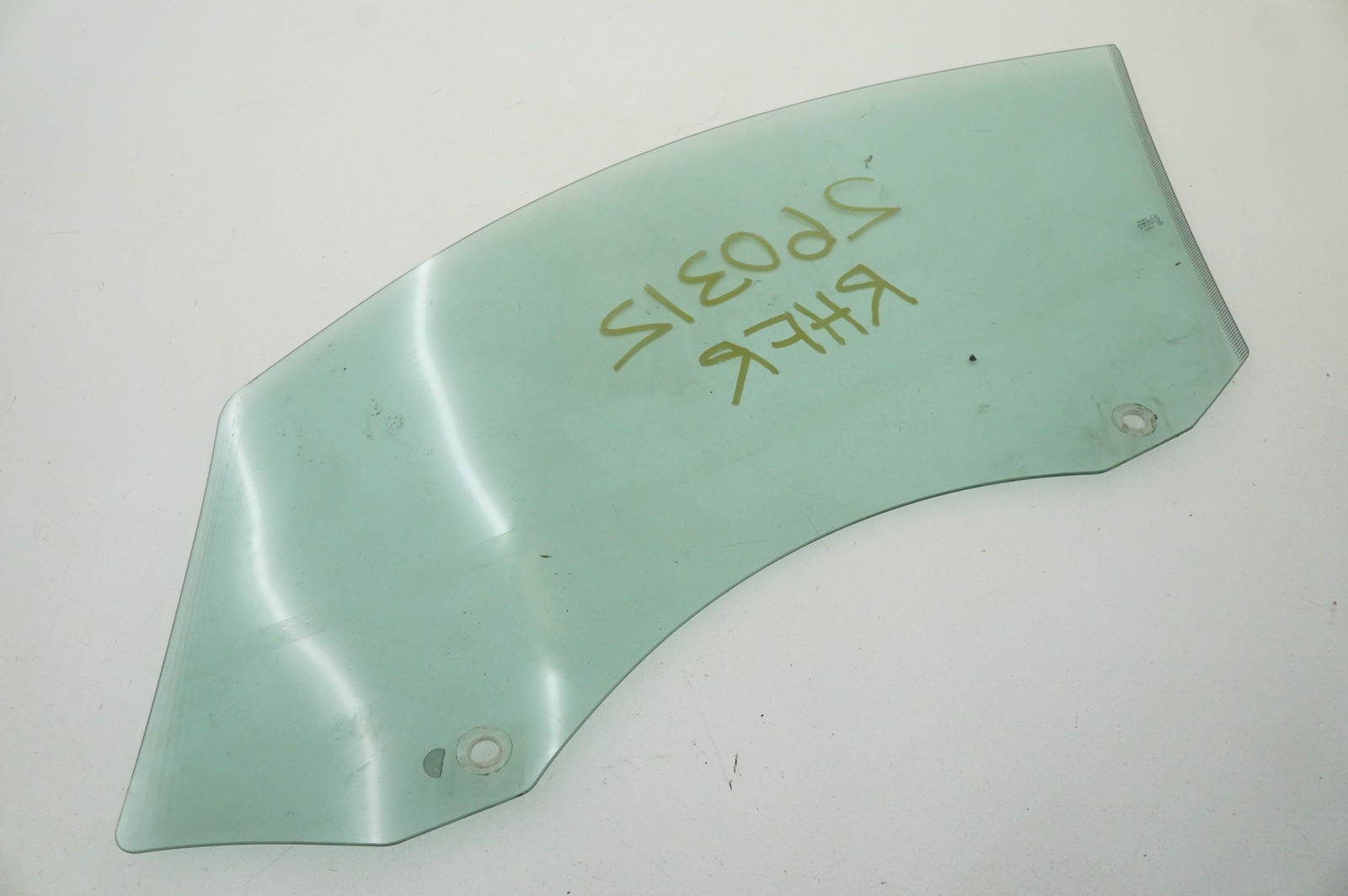 Front Right Door Window Glass OEM 6G33-C21410-DA Aston Martin V8 Vantage 2006-16