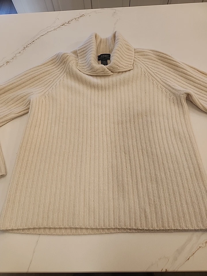 Suéter de malha Ralph Lauren Black Label cashmere tamanho G creme manga longa - Imagem 4 de 4