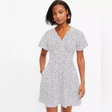 NEW LOFT Floral Flutter V-Neck White Black Pocket Dress sz 8