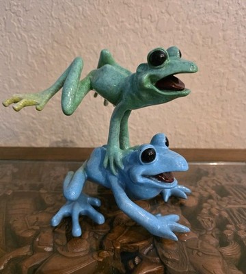 Vintage Kitty's Critters ''Leap Frogs'' by Kitty Cantrell Green & Blue Frogs EUC
