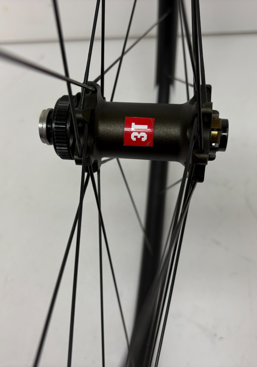 3T DISCUS C35 PRO Black Aluminum 15x100mm Thru Axle Disc 700C CX