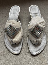 Ladies Miriam Silver Toe Post/Diamante Detailing/ Kitten Heel  Sandal EU size 37