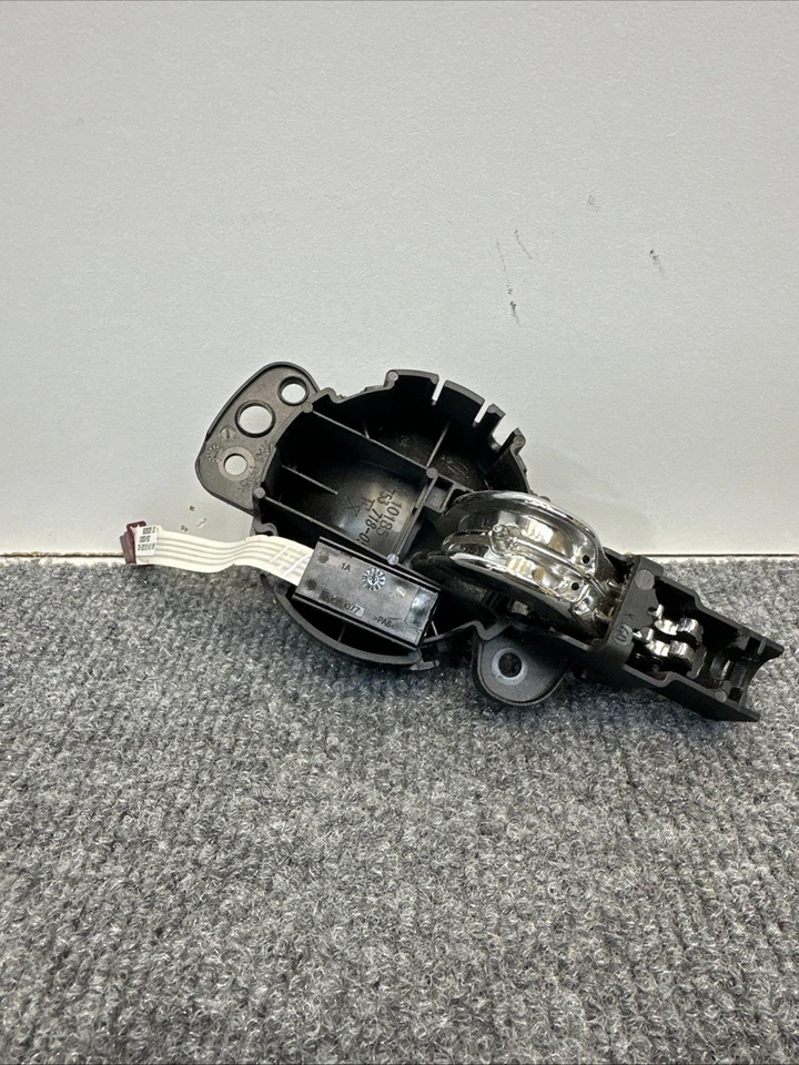 Manija de puerta lateral derecho del pasajero Mini Cooper R56 2007-2013 OEM 2 753 718-05 Foto 4 de 4