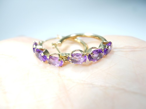 10k YELLOW GOLD 3 OVAL PURPLE AMETHYST STONES HOOP ROUND EARRINGS - Picture 16 of 16