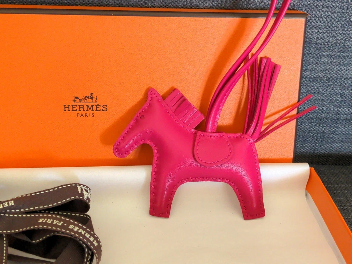 Brand New Hermes Rodeo PM 2020 “SO PINK” collection Rose Mexico - Rare  Unicorn!