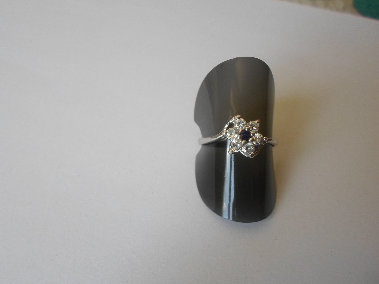 solid silver ring, flower, blue stone and zirconi… - image 9