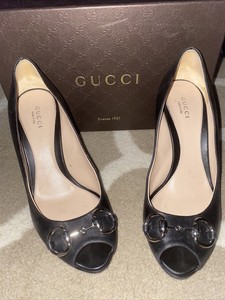 black gucci shoes womens