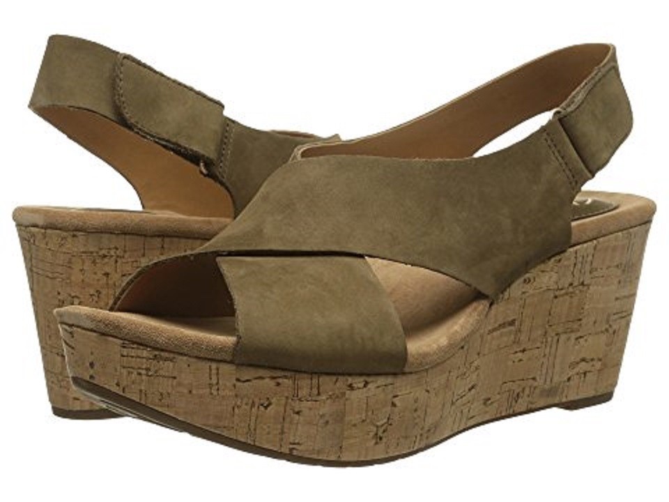 クラークス　Caslynn Shae サンダル　ウェッジソール クラークス Caslynn Shae サンダル ウェッジソール - メルカリ