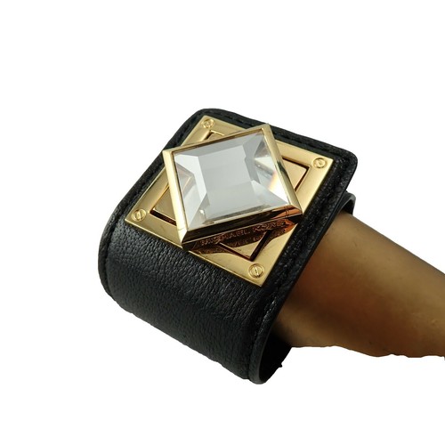 NEW Michael Kors Gabbi Silver Crystal Watch & Heart Bracelet  display picture 1