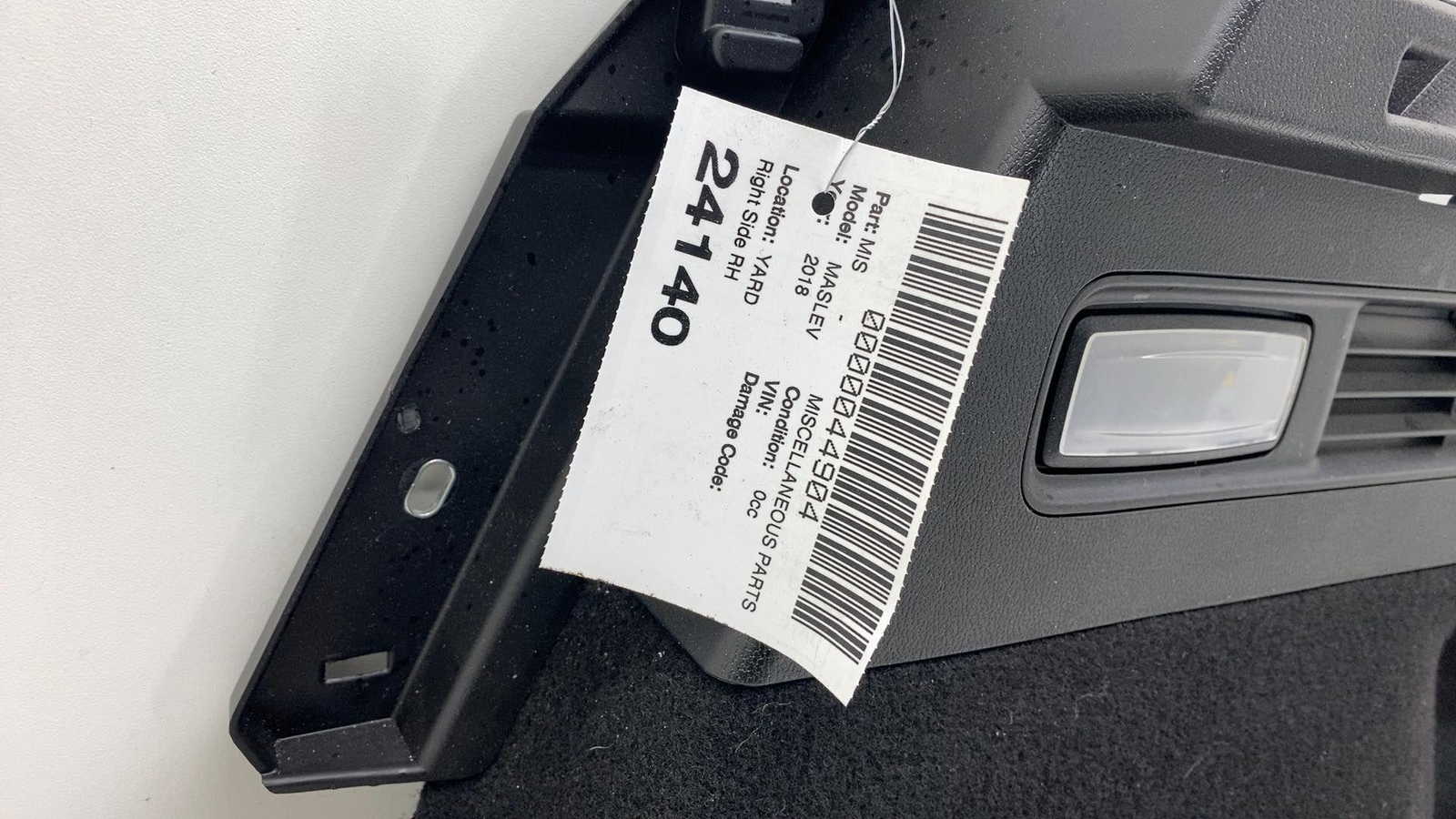 ⭕ 17-20 Maserati Levante Rear Right Trunk Quarter Trim Cover Panel 06700983800