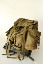 Wandern, Militär, Rucksack mit Tragegestell olivegrün, Rucksack 46 x  32