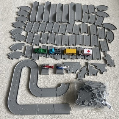 DRIVEN BATTAT Mini Vehicles Roads Lot School Bus Truck Helicopter