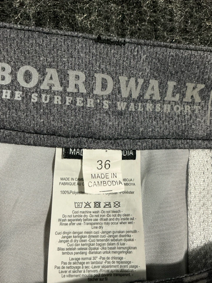 Rip Curl Boardwalk camo Men shorts Size 36 - Image 2 of 4