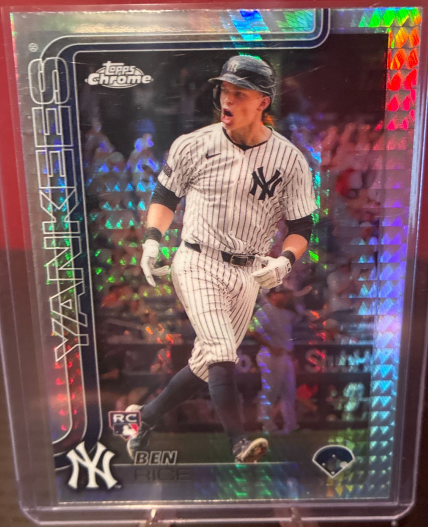 2025 Topps Chrome - Ben Rice #139 Prism Refractor (RC) Yankees