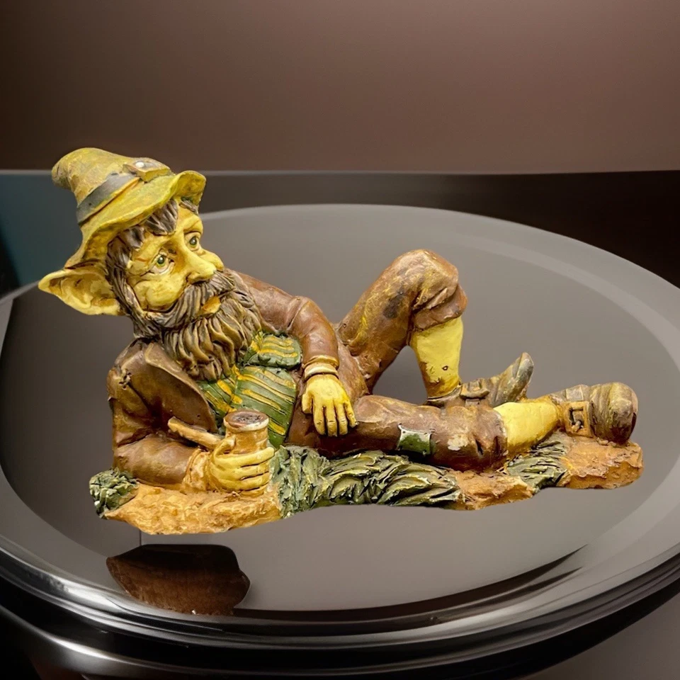 Винтажный JTS Int 2001 Hobo Leprechaun С Трубкой В Костюме Статуэтка Природы Тоны - Изображение 2 из 4