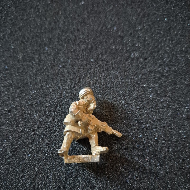 Warhammer 40k Imperial Guard Steel Legion Trooper - Metal
