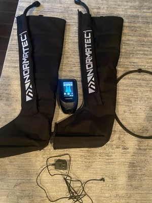 Hyperice Normatec 3 Dynamic Air Compression System Lower Body Leg Massager 
