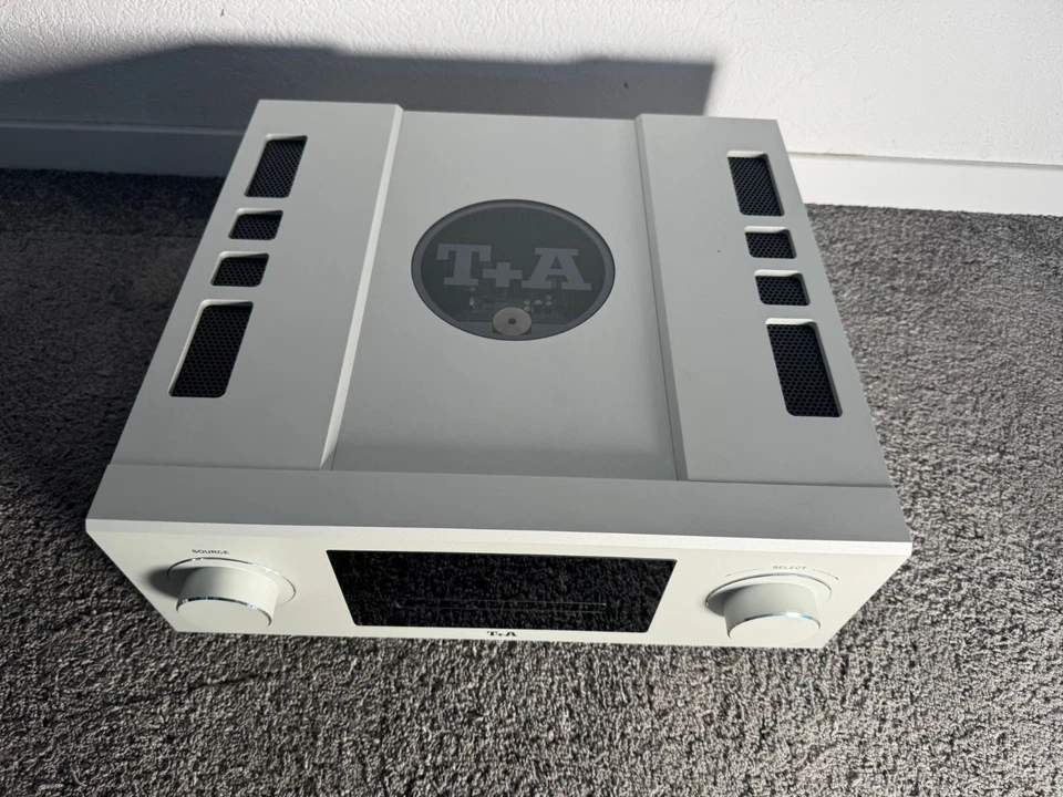 T+A T + A MP 3000 HV MK2 MP3000 HV MK2 High End Mediaplayer in silber geserviced - Bild 3 von 4