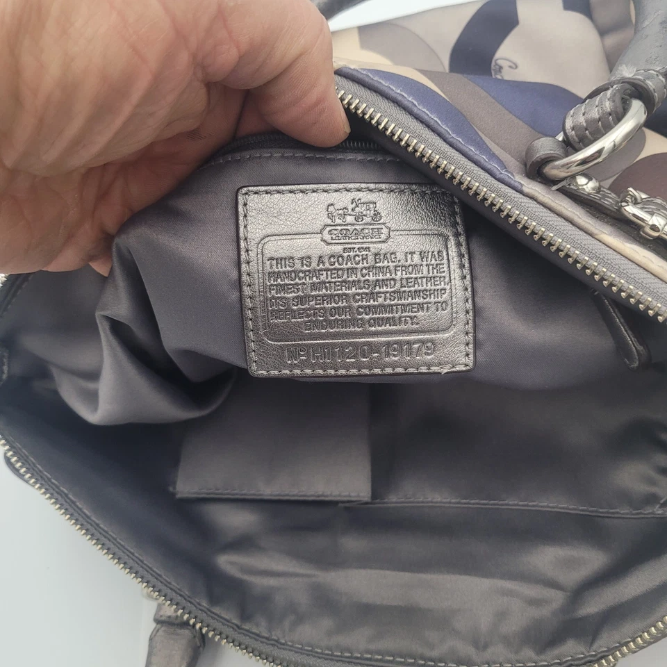 Auténtico Bolso Coach Verificado Plateado y Marrón Perfecto Estado #H1120-19179 Foto 4 de 4