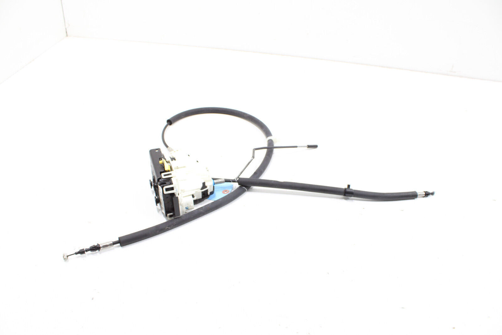 2017 - 2020 MASERATI LEVANTE FRONT LEFT DRIVER SIDE DOOR LOCK LATCH ACTUATOR OEM